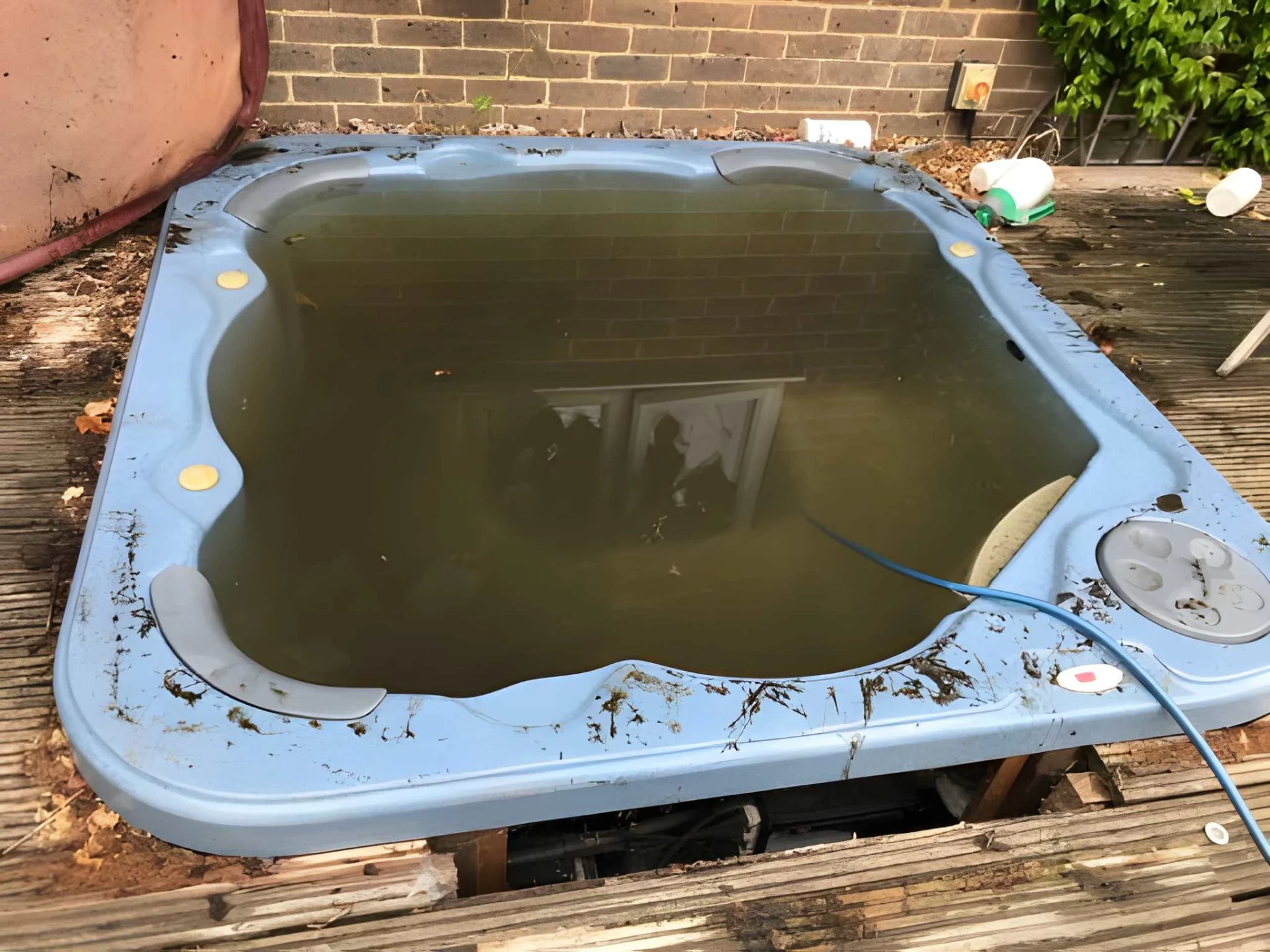 hot tub and gym equipment removal